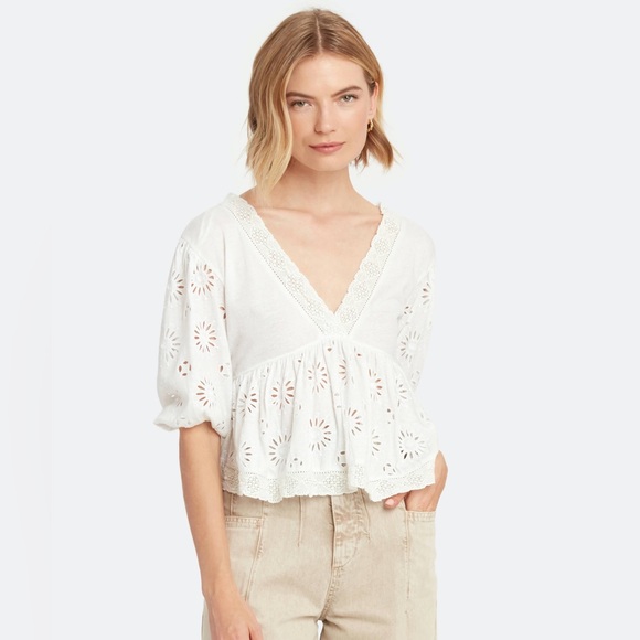Free People Tops - Free People Eyelet & Lace Sweeter Side Top